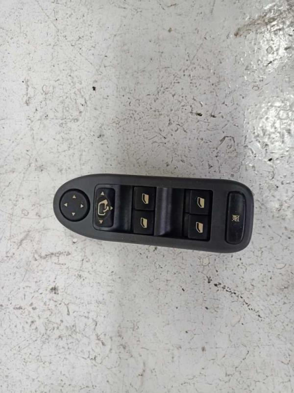 BOUTON LEVE VITRE CITROEN C5 ( 4VITRES ) - Vue 1